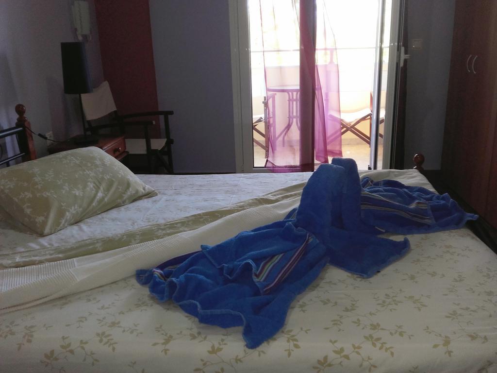 Scorpios Apartments Dasziá Szoba fotó